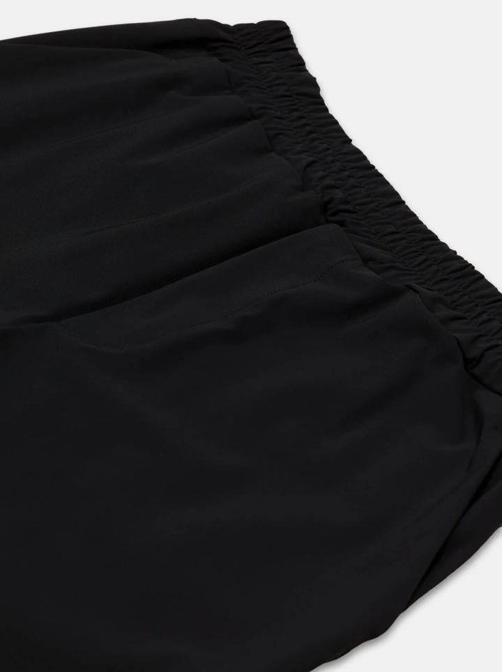 The Motion Set Jet Black
