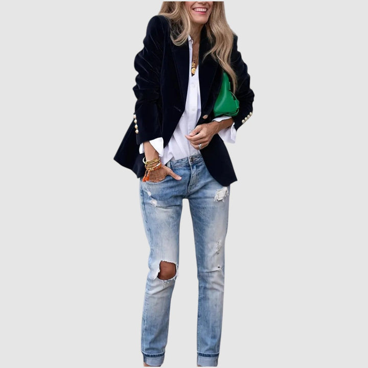 Natálie – Elegant Velvet Blazer