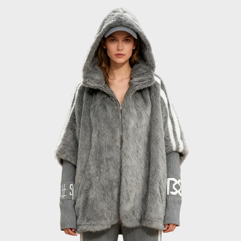 Karolína – Comfortable Hooded Coat
