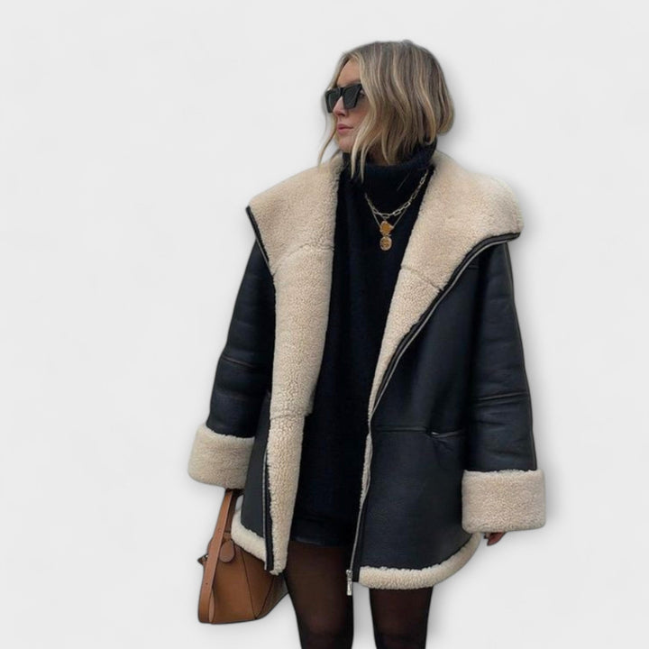 Vitória – Leather-Look Coat