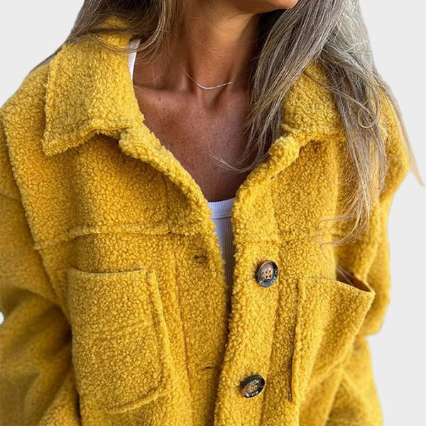 Liliana – Short Lapel Jacket