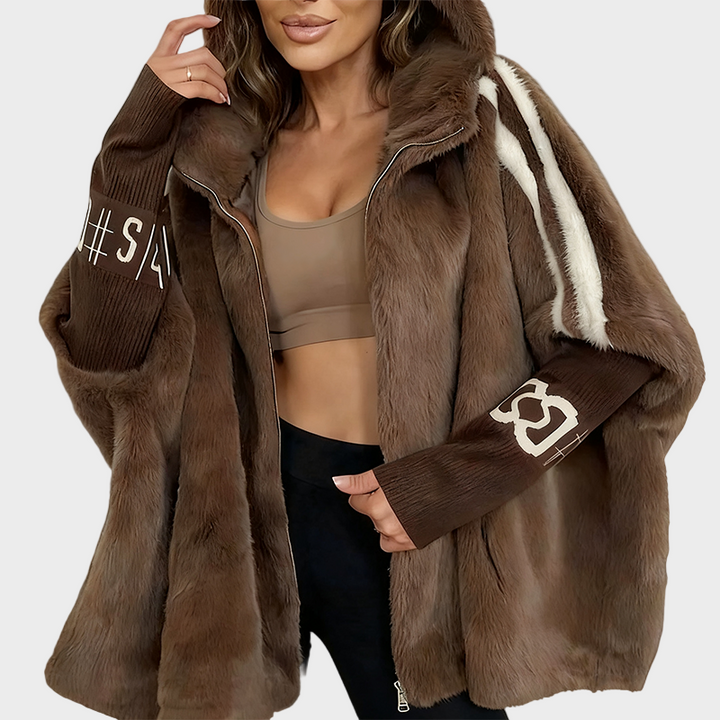 Karolína – Comfortable Hooded Coat