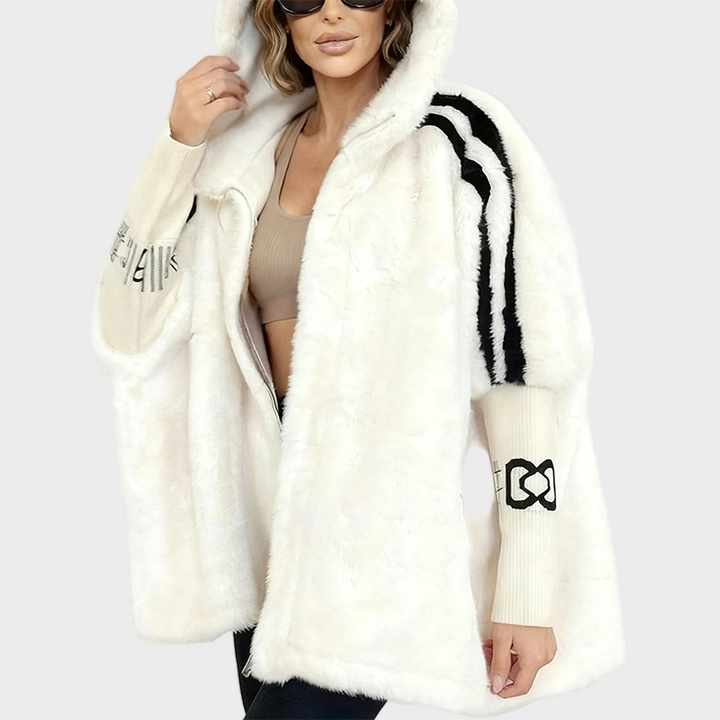 Karolína – Comfortable Hooded Coat