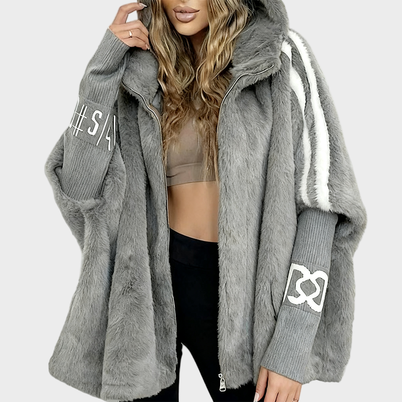 Karolína – Comfortable Hooded Coat